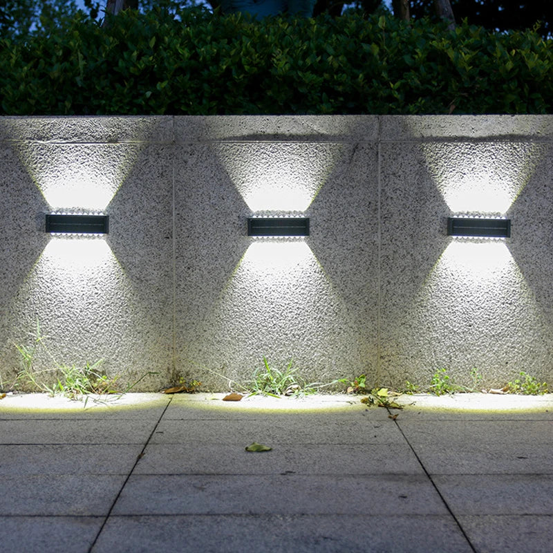 Luminária Impermeável para ambientes externos.