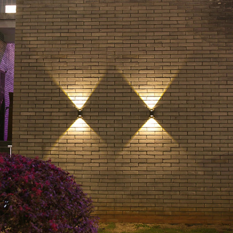 Luminária Impermeável para ambientes externos.